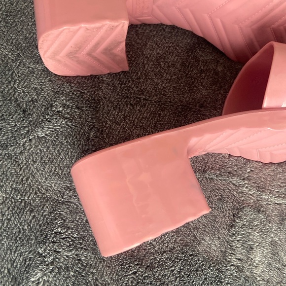 Authentic Gucci Sandals 💕 - Picture 12 of 17